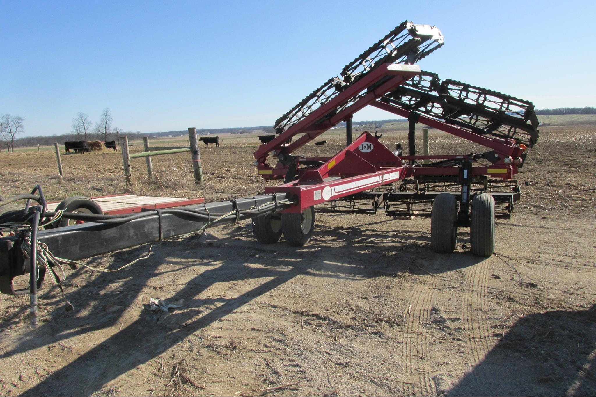 J&M TF212 Equipment Image0