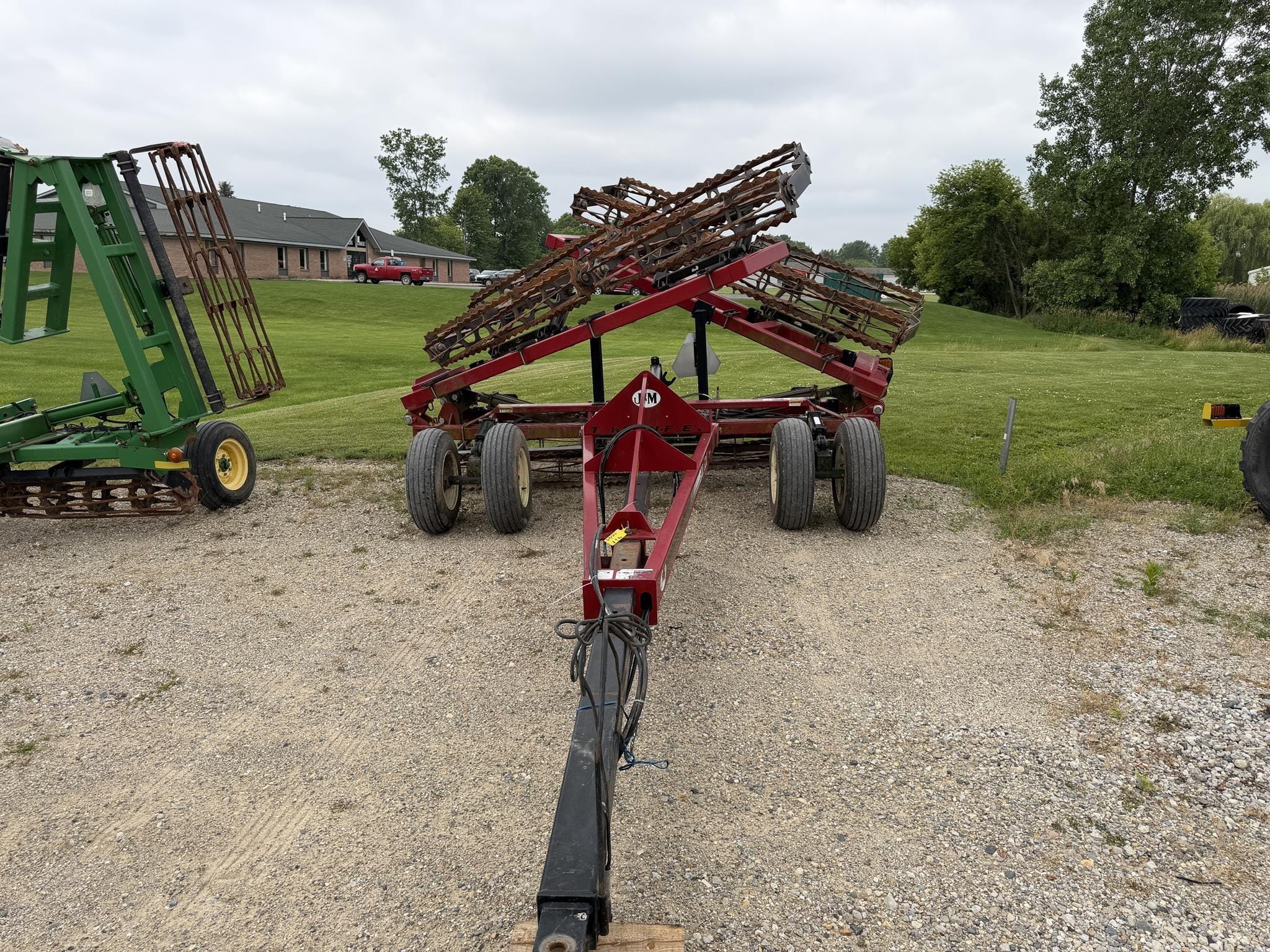 J&M TF212 Equipment Image0