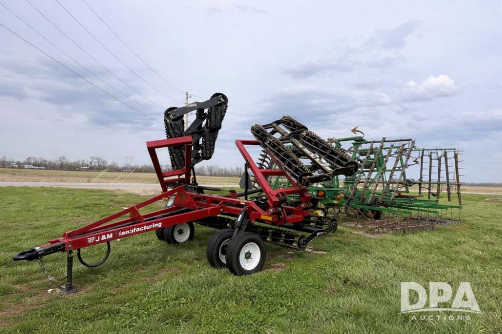 J&M TF212 Equipment Image0