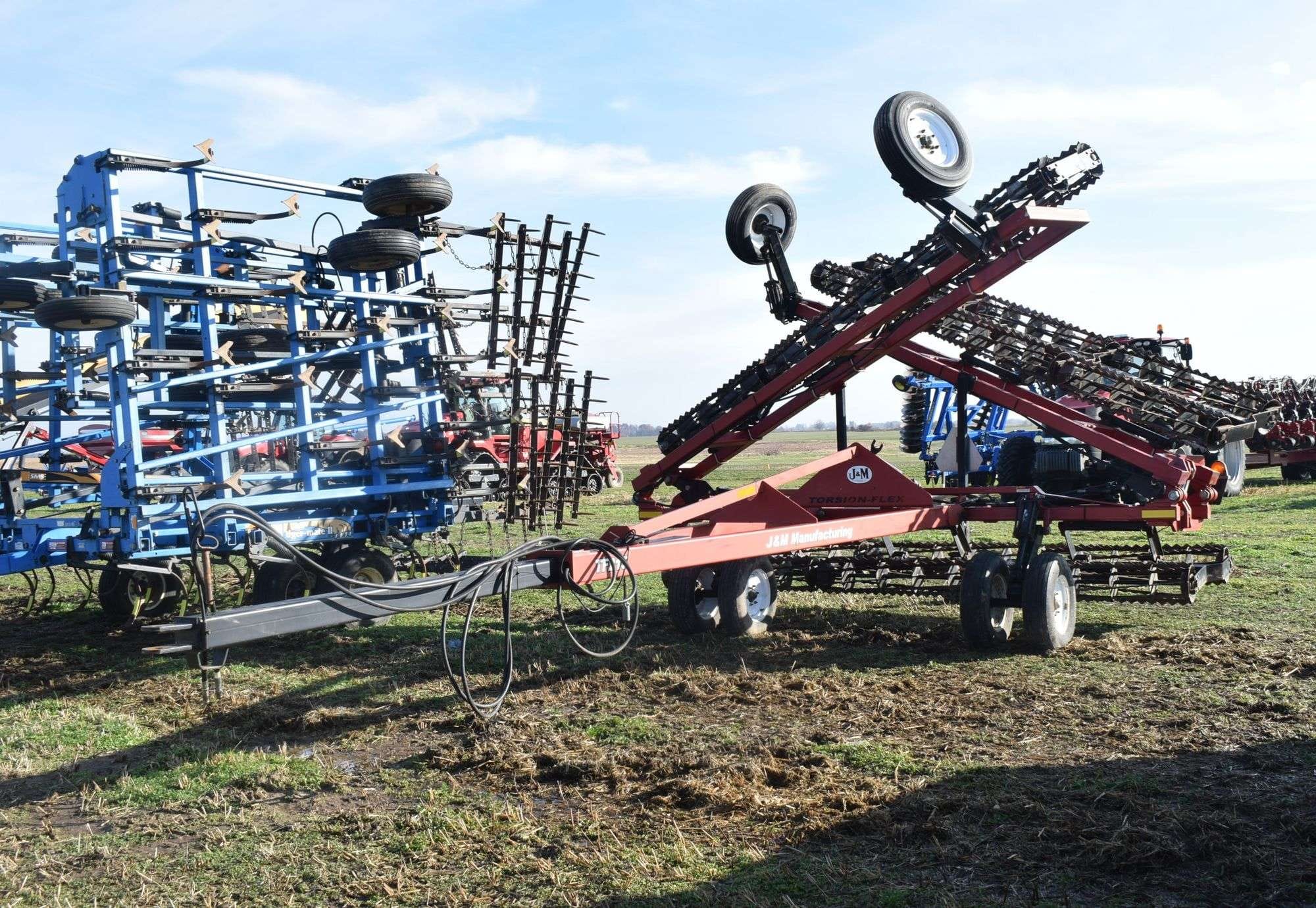 J&M TF215 Equipment Image0