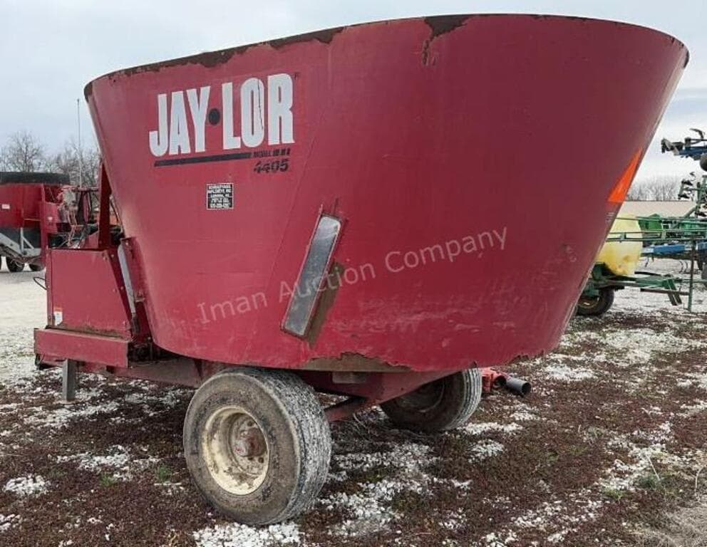Jaylor 4405 Hay and Forage Grinders/Mixers for Sale Tractor Zoom