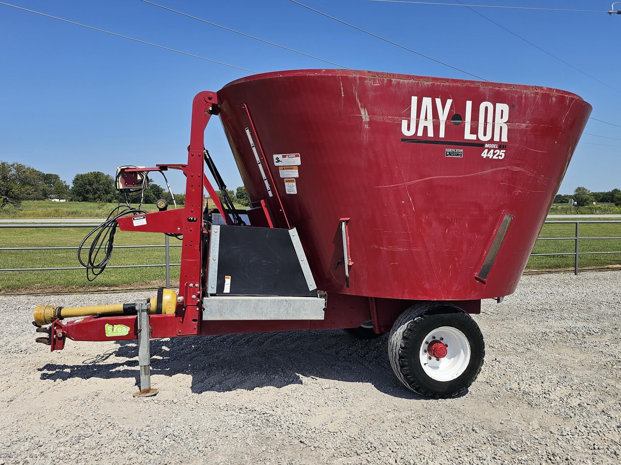 Jaylor 4425 Equipment Image0