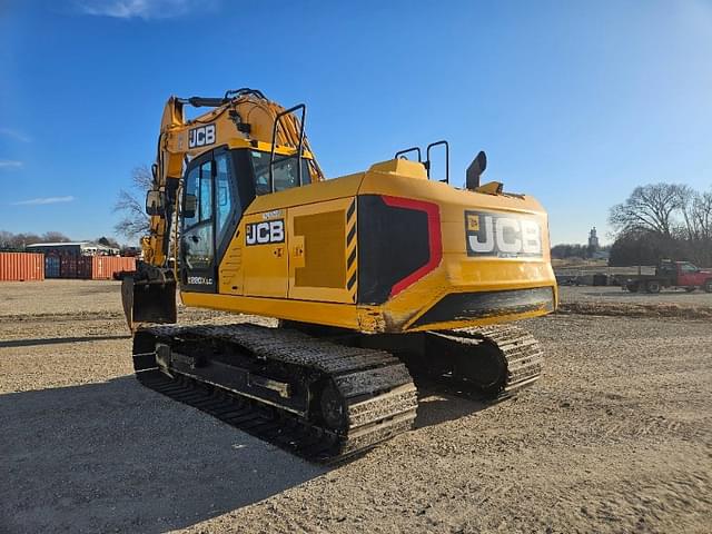 Image of JCB 220X LC equipment image 3