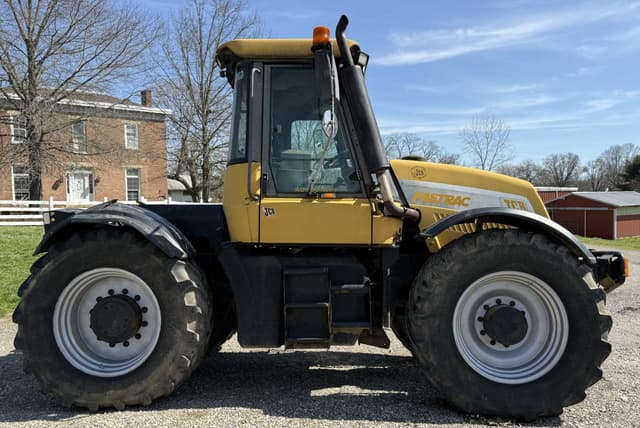 Image of JCB Fastrac 3185 equipment image 2