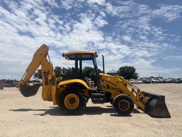 Image of JCB 3CX equipment image 4