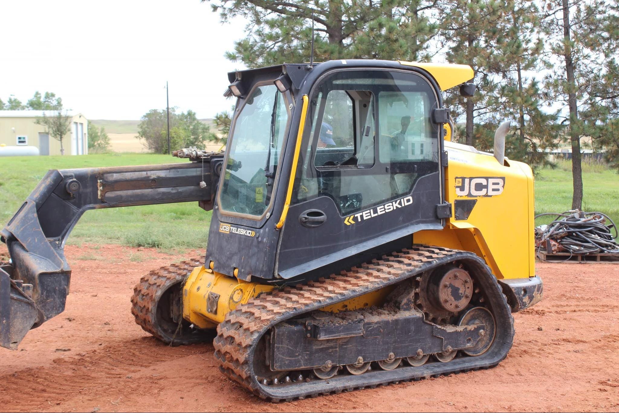 JCB 3TS-8T Equipment Image0