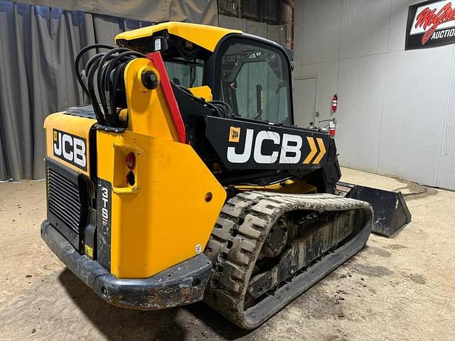 Image of JCB 3TS-8T equipment image 4