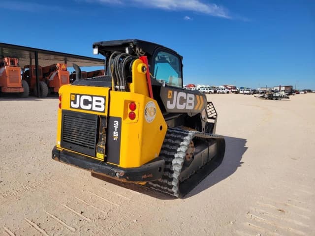 Image of JCB 3TS-8T equipment image 4