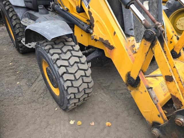 Image of JCB 3CX equipment image 4