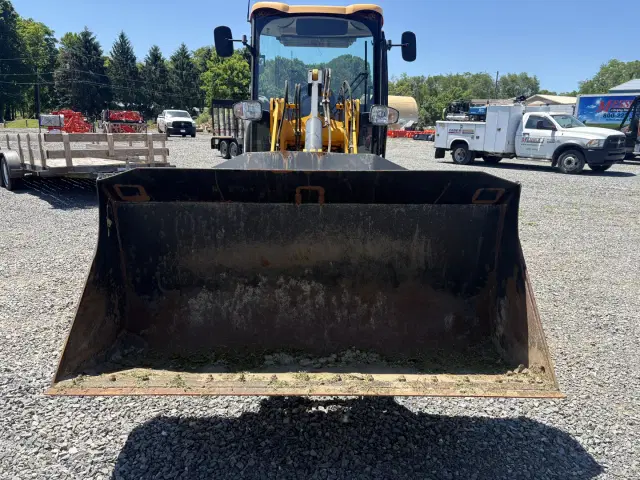 Image of JCB 406 equipment image 2
