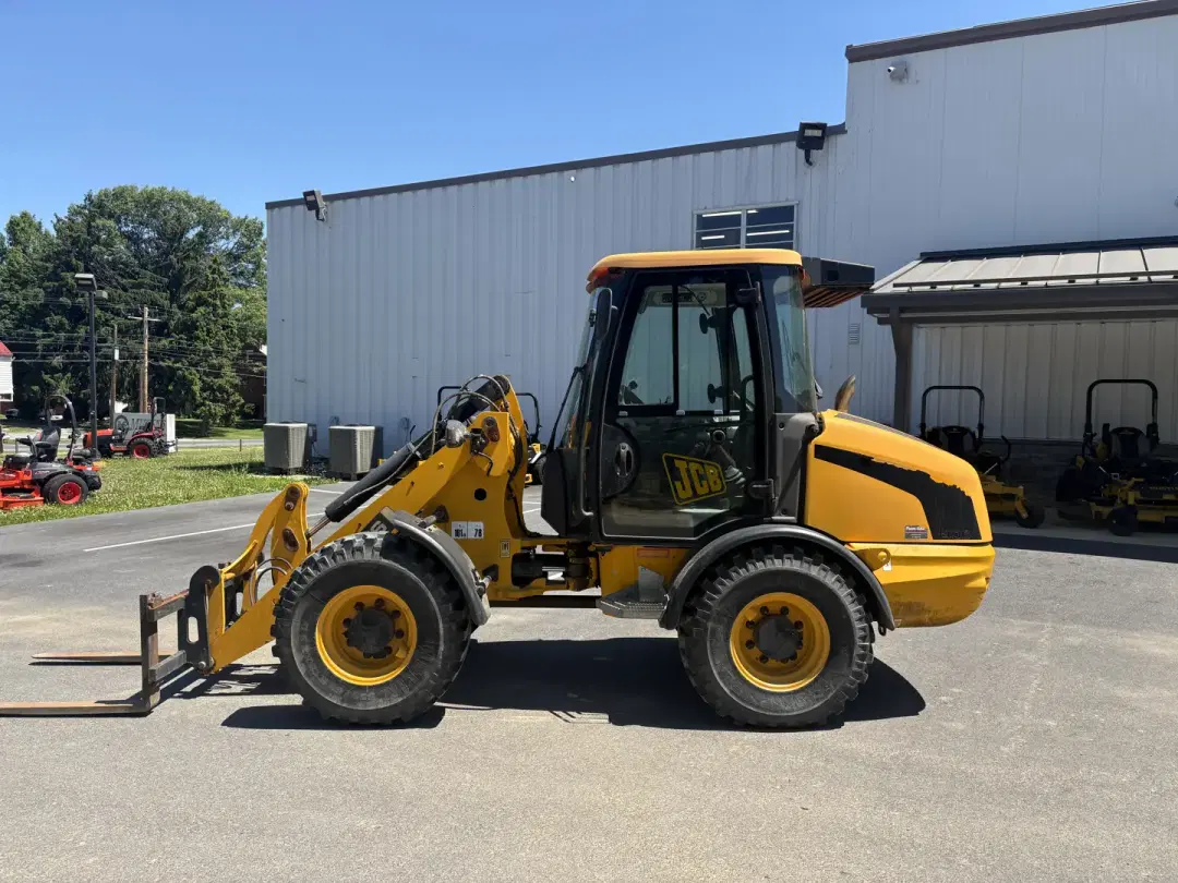 Image of JCB 406 Primary image