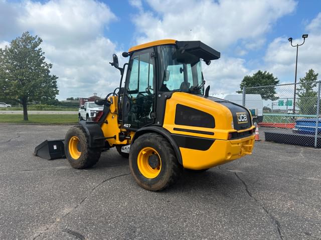 Image of JCB 407 equipment image 3