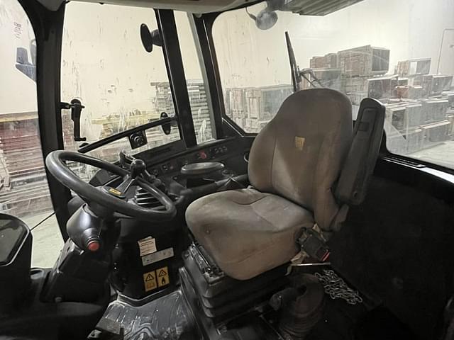 Image of JCB 409 equipment image 4