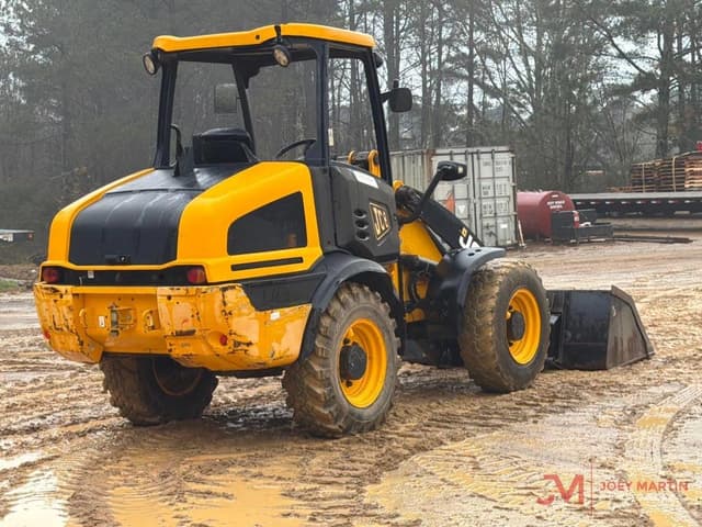 Image of JCB 409 equipment image 2
