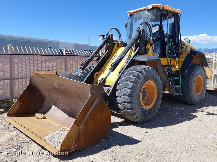 JCB 437HT Equipment Image0