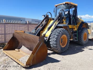 Main image JCB 437HT