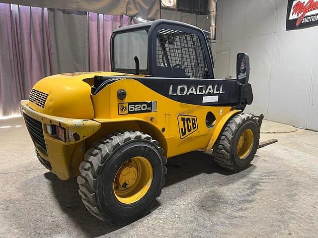 Image of JCB 520-40 equipment image 4