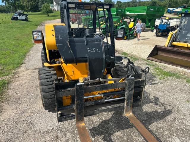 Image of JCB 520-40 equipment image 3