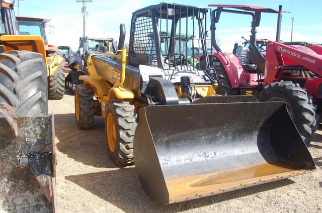 Image of JCB 520 equipment image 3