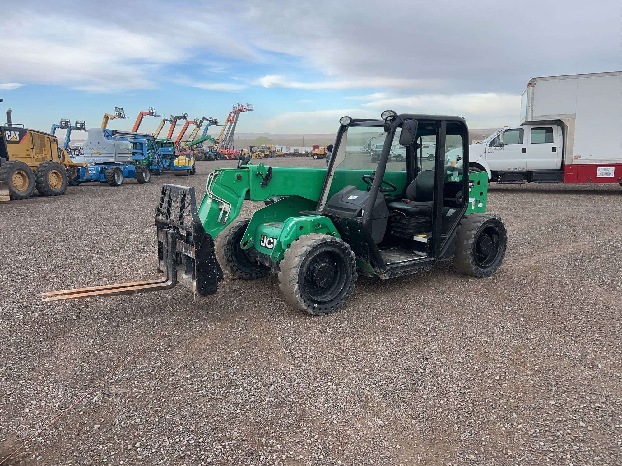 JCB 525-60 Equipment Image0