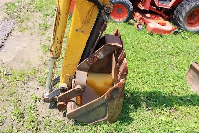 Image of JCB 8032 equipment image 2