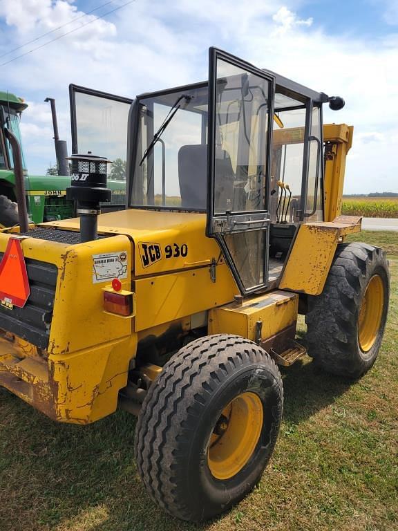 Image of JCB 930 equipment image 2