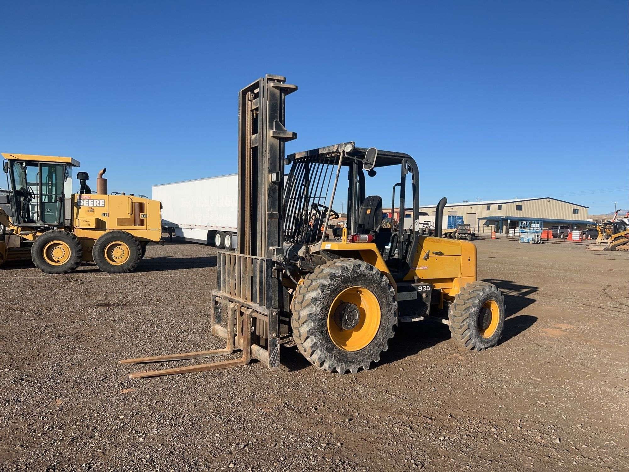 JCB 930 Equipment Image0