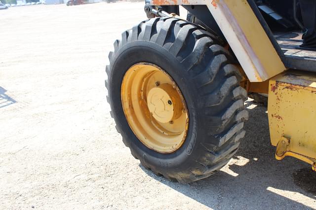Image of JCB 930 equipment image 4