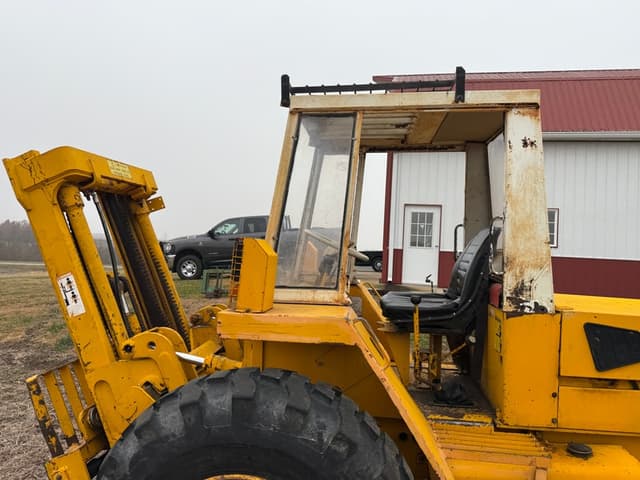 Image of JCB 930 equipment image 2