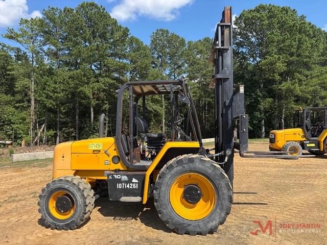 Image of JCB 930 equipment image 1