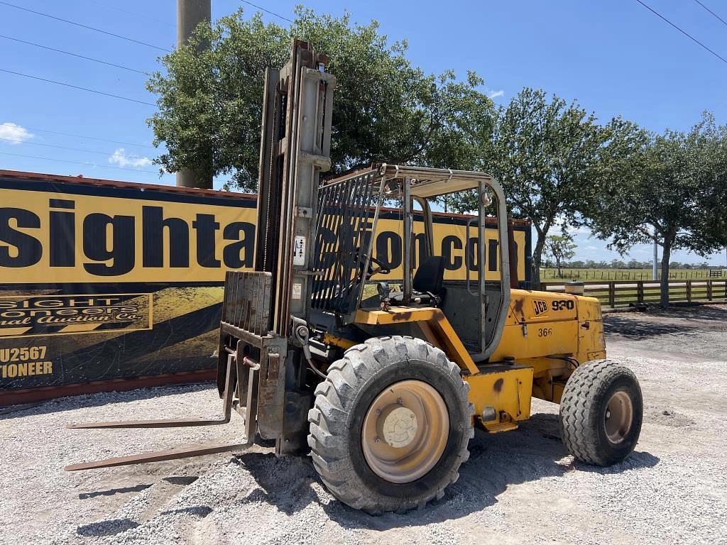 Image of JCB 930 Primary image
