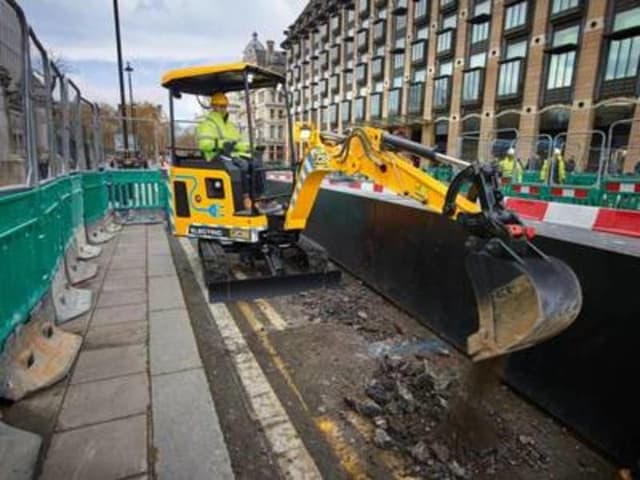 Image of JCB 19C-1E equipment image 1