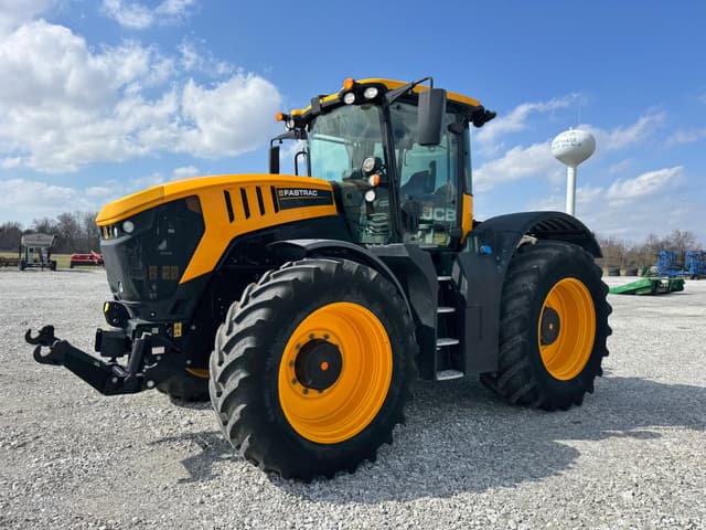 Image of JCB Fastrac 8330 equipment image 2