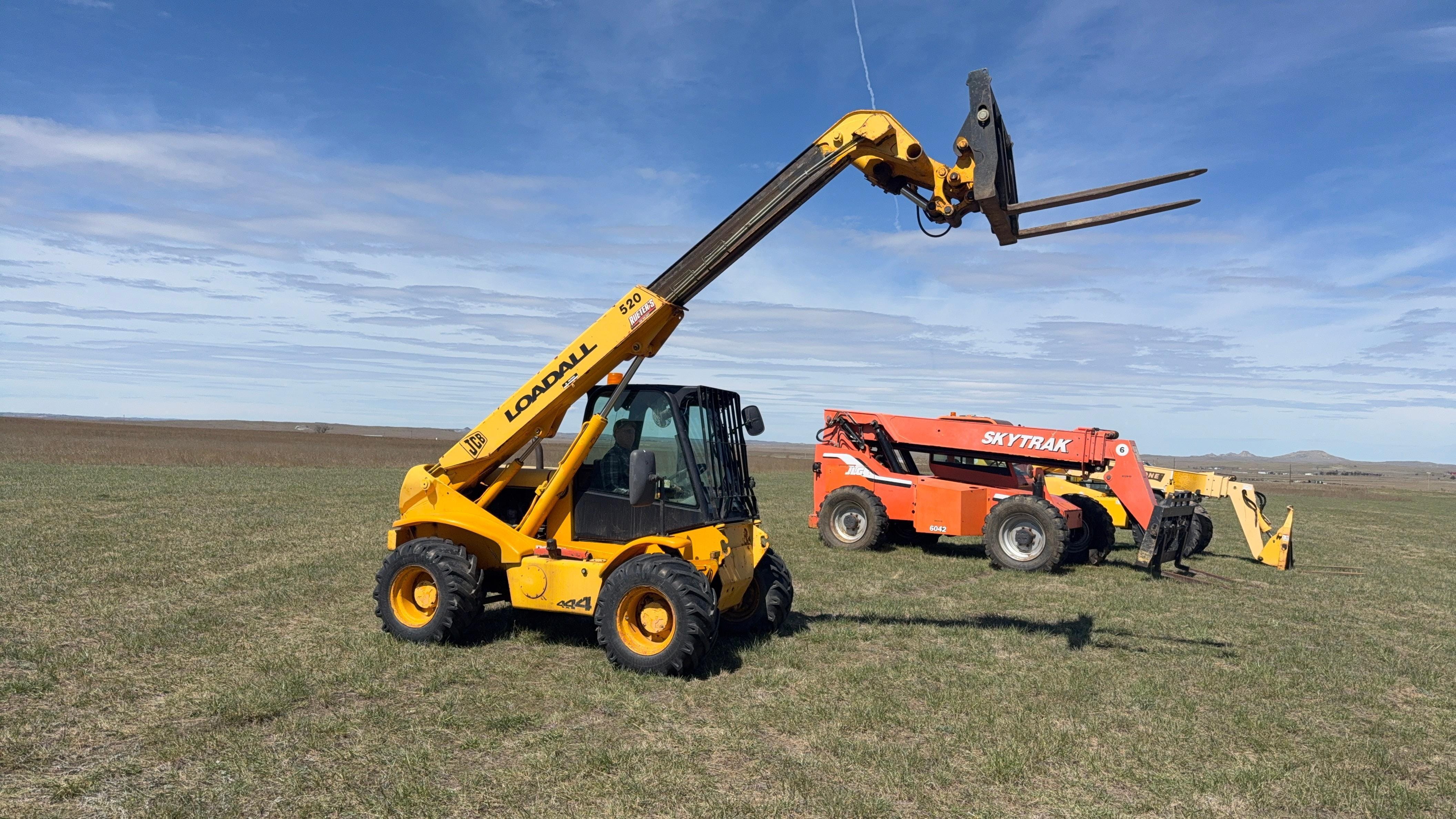JCB 520 Equipment Image0