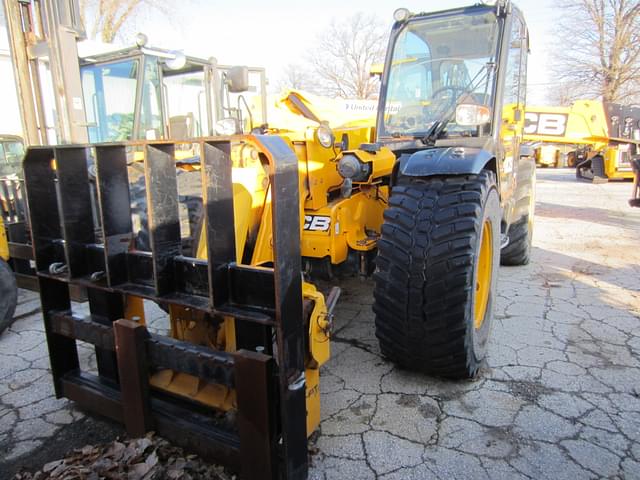 Image of JCB 541-70 equipment image 1