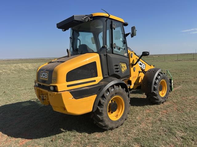 Image of JCB TM220 equipment image 2