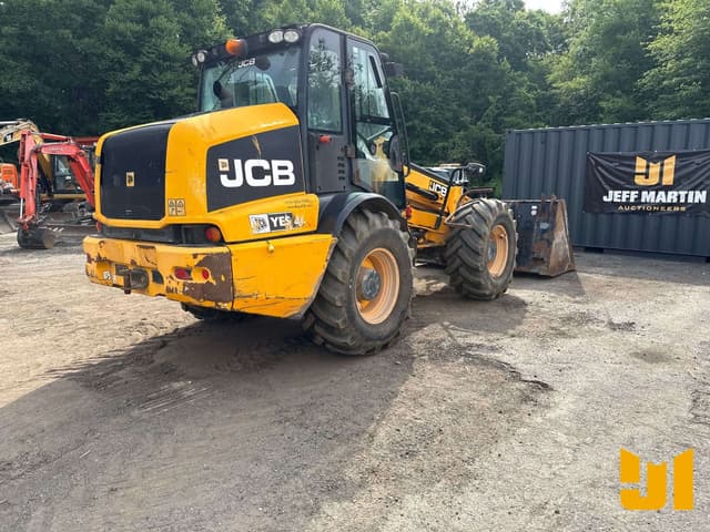 Image of JCB TM320 equipment image 4
