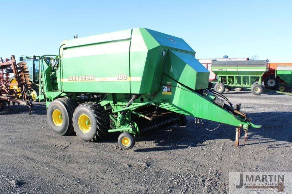 Main image John Deere 100