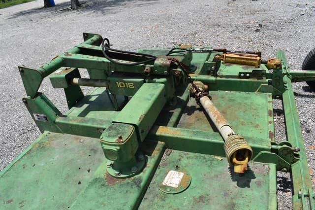 Image of John Deere 1018 equipment image 4