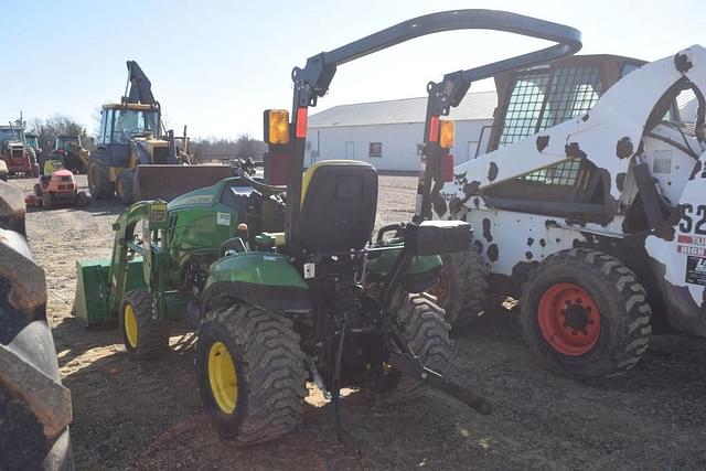 Image of John Deere 1023E equipment image 1