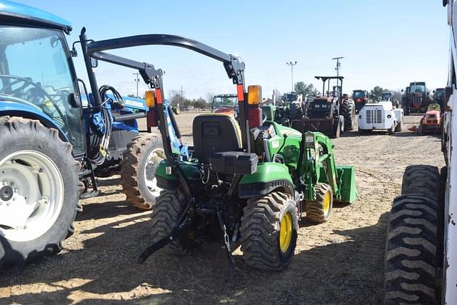 Image of John Deere 1023E equipment image 2