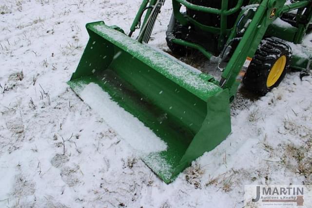 Image of John Deere 1023E equipment image 4