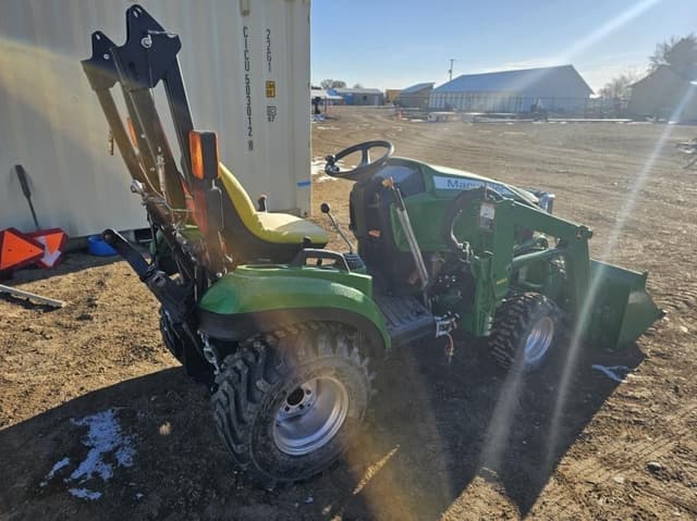 Image of John Deere 1023E equipment image 4