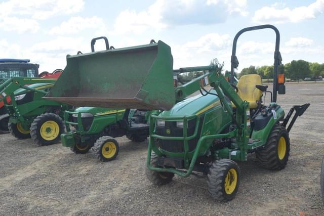 Image of John Deere 1025R equipment image 4