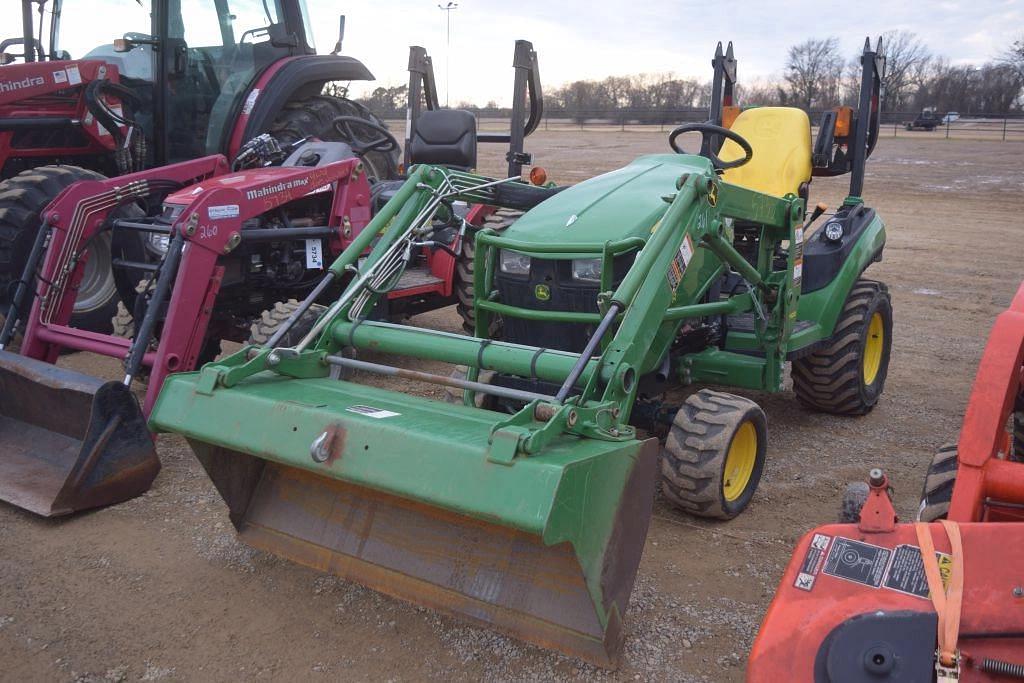 Image of John Deere 1025R Primary image