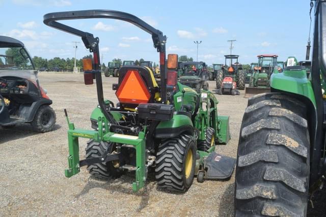 Image of John Deere 1025R equipment image 2