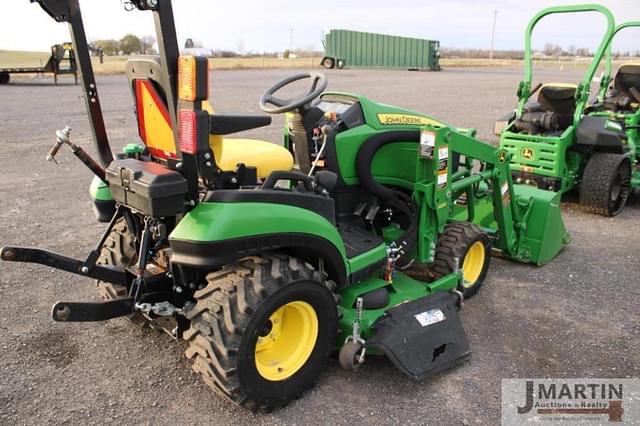 Image of John Deere 1025R equipment image 3