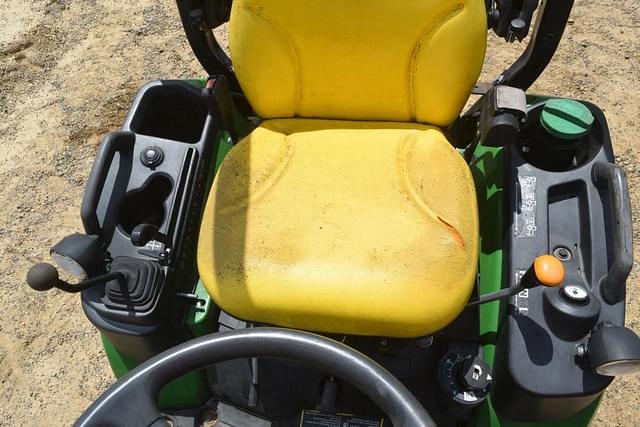 Image of John Deere 1025R equipment image 4