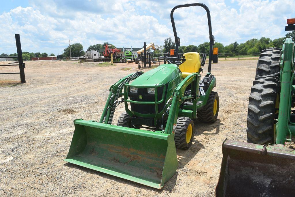 Image of John Deere 1025R Primary image