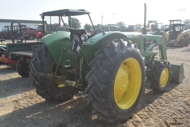 Image of John Deere 1050 equipment image 2